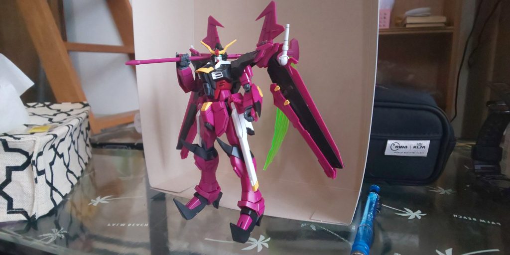 ラブストライカーに組み込んだ状態。
なんか、背中のゴタゴタ感がなくなって、シンプルになったような気がするんですけど、どうでしょう？