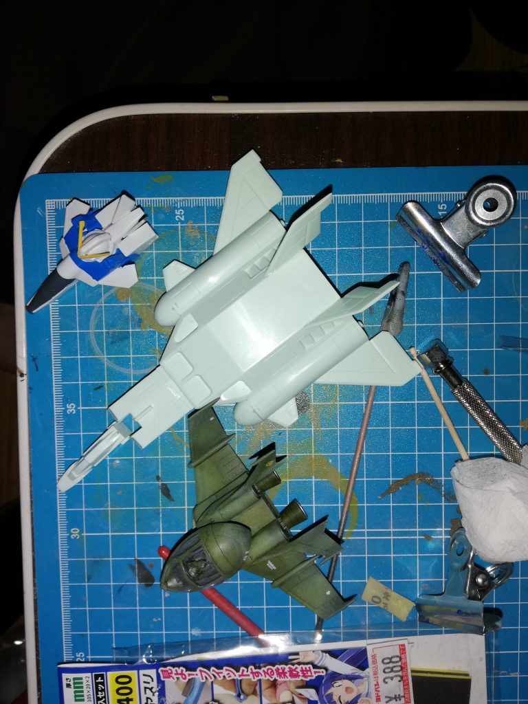 いつもの大きさ比較コーナー。
デカすぎることで有名なドップすら小鳥に見える圧倒的なデカさのコアブースター。果たしてこいつの胴体には何が入っていんだ?