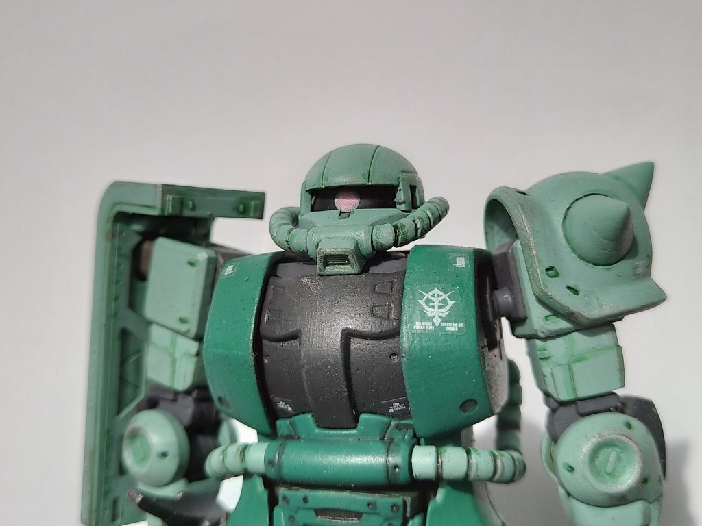 アップ。ボディの濃緑の色味がむずかしく二回やり直してます。大分青に振りました。