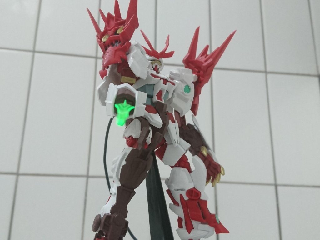 ガンダムアストレイオーガレクス–3枚目/制作者：オルカ