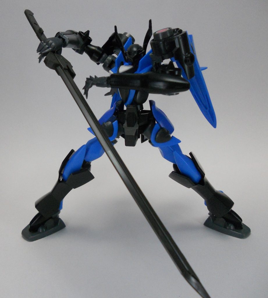 武装：GNザンバーソード

クロボン的な意味合いではなく「斬馬刀」の駄洒落です笑