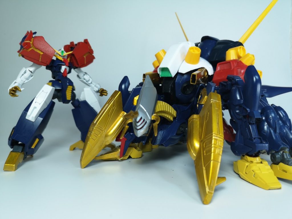 二機の大きさ比較はこんな感じ
ディアボロス君自体は20ｍクラスのMSくらいですね
そしてこの二体は、合体して真の姿になるのです・・・！