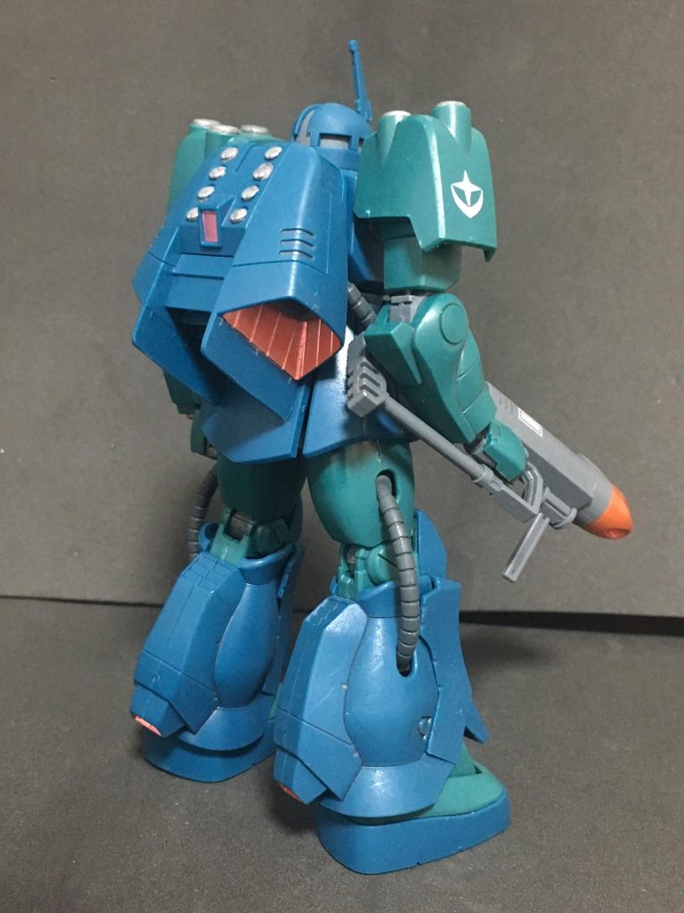 メタリックレッドが映えます