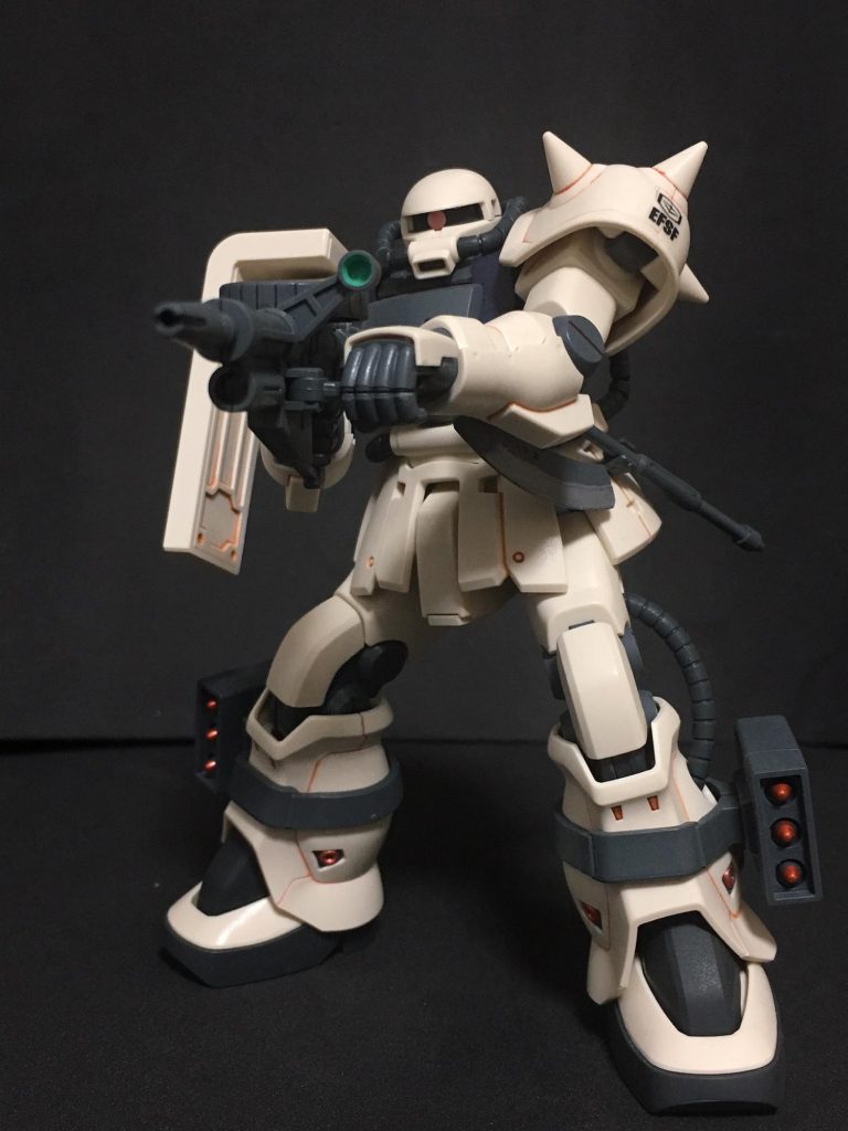 両手持ちも楽々