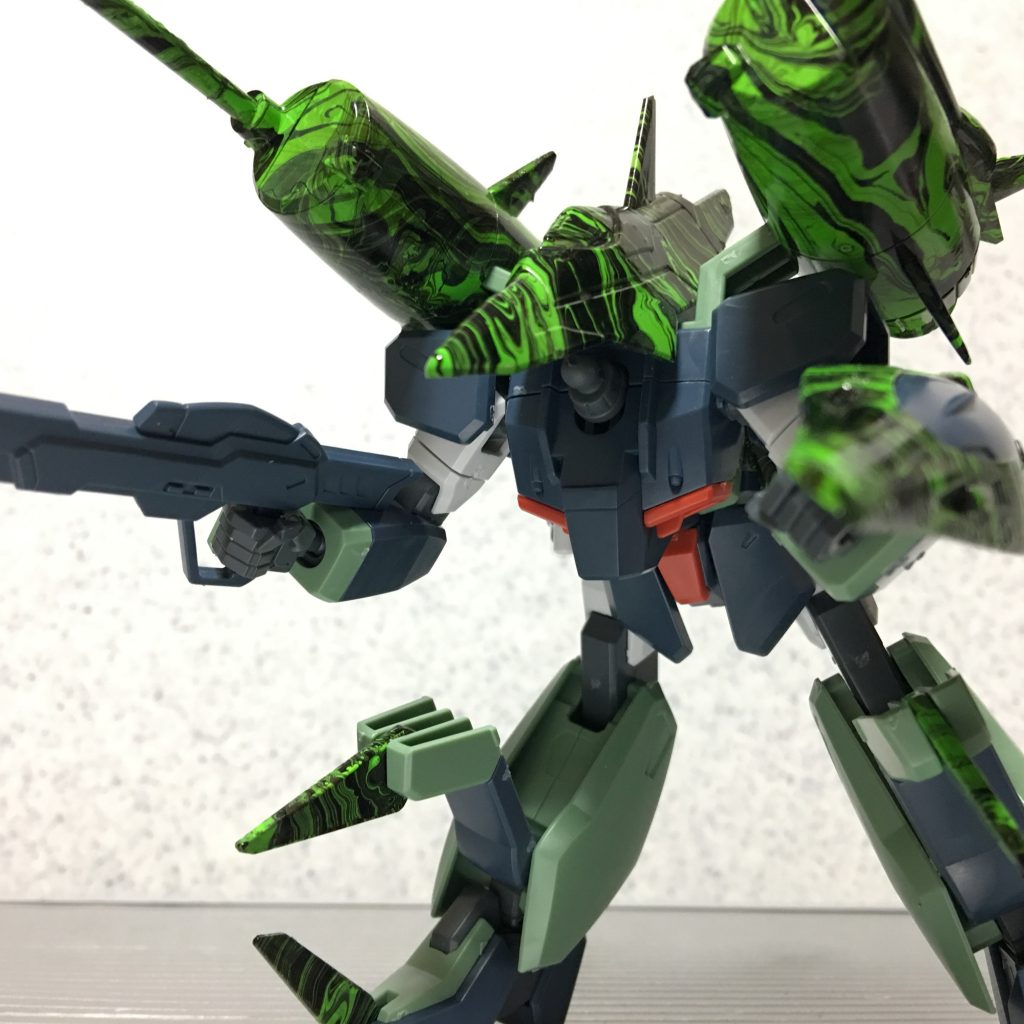 ( 。 ̄v ̄。)ノ アオリのアップで一枚♪(ポリキャップが見えてるのは気にしない方向で・・・。)
( 。・v・。)ノ 以上、最後までご覧頂きありがとうございました。