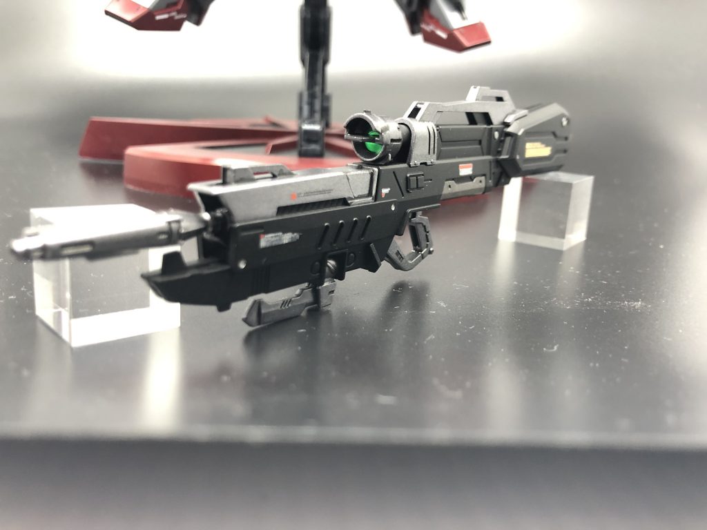 会心の出来のビームライフル。ゴツい