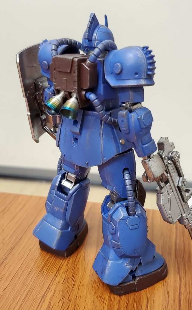 初のグラデーション塗装でバーニア焼けに挑戦しました。