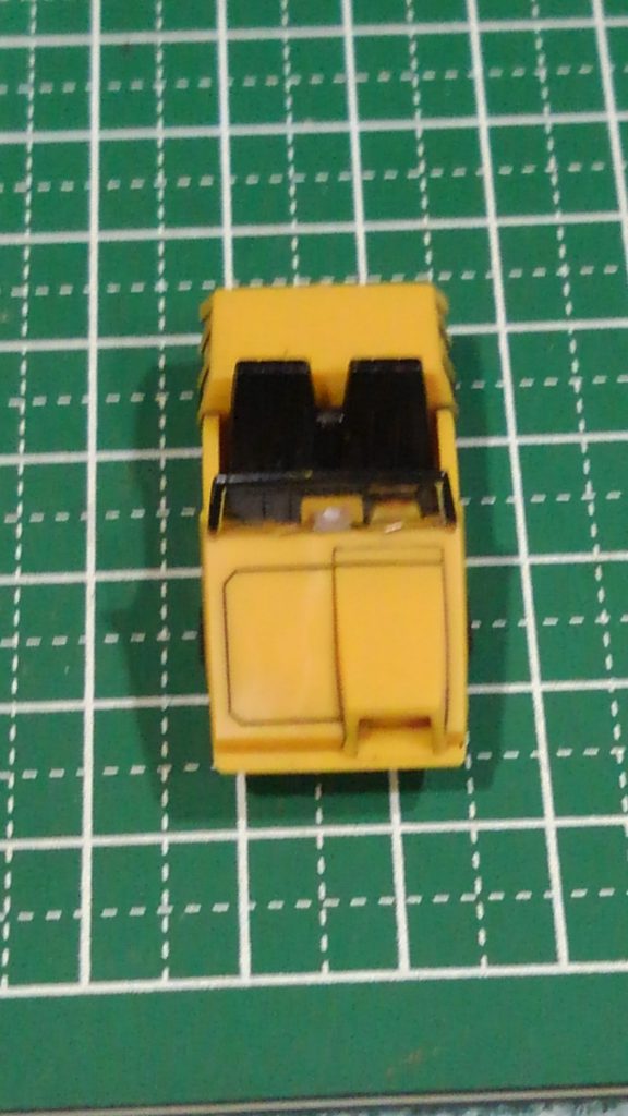 リヤ周りはちょっとフェラーリ風に（笑）