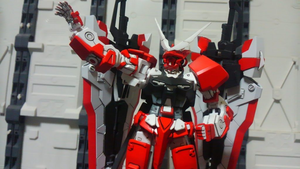 「残念なんて言わせない！見よ！ターンレッドのこの勇姿!!」