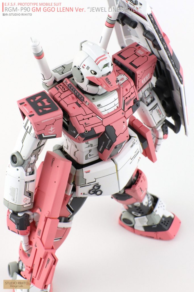 ■右肩上部プラ板で製作したサブフレーム取り付け