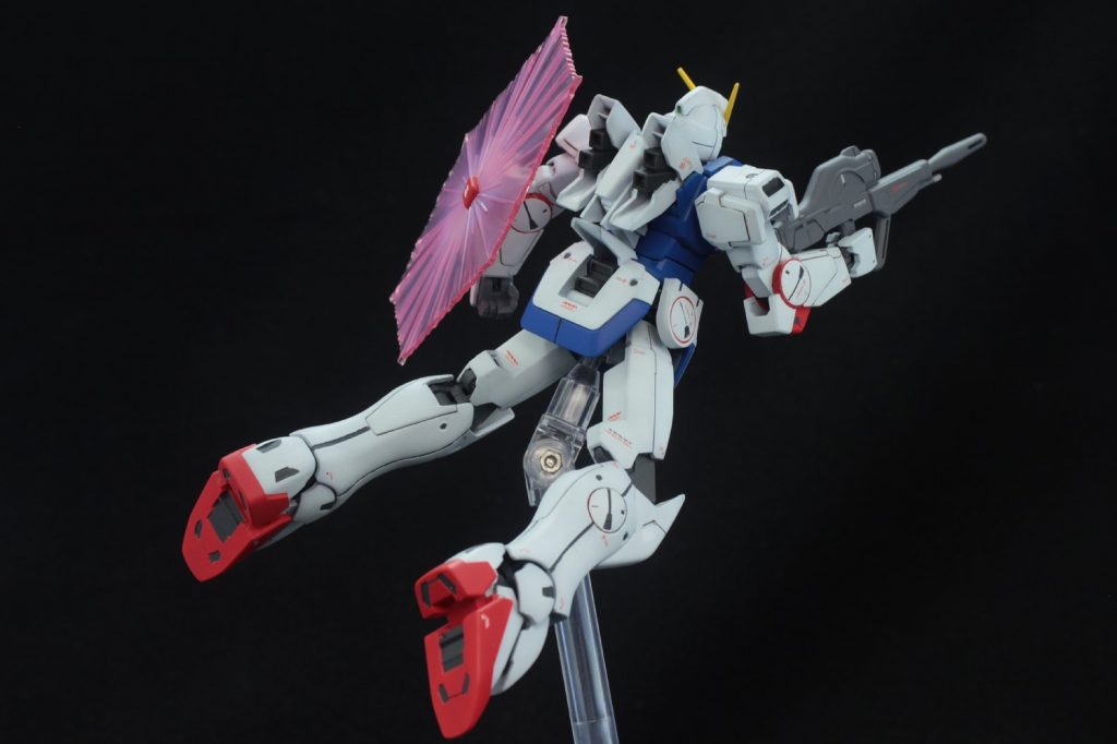 ## バックショット

浮かせて飾ることが多くなると思っていたので、足裏もしっかり塞いでおきました。
ちょっとさみしいのでモールド追加してもよかったかな～？