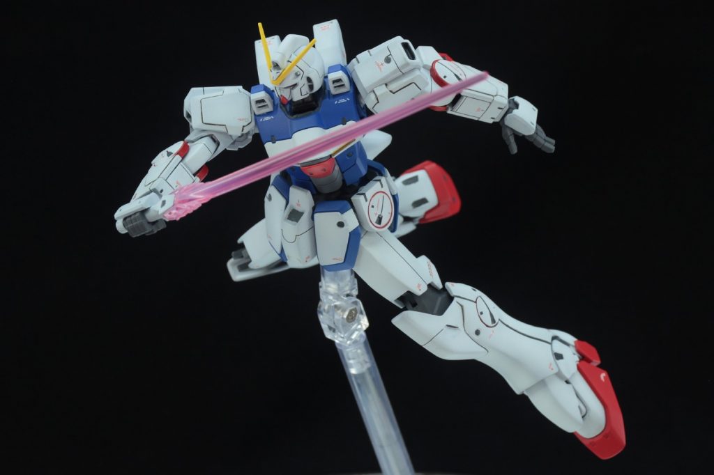 ## サーベル抜刀

ヴィクトリーのサーベルは根元が広がっててかっこいいですよね～♪