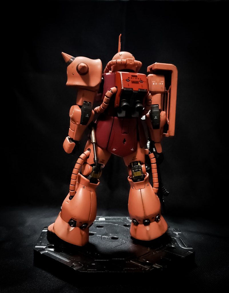 バックパックと脹ら脛が魅力的です♪