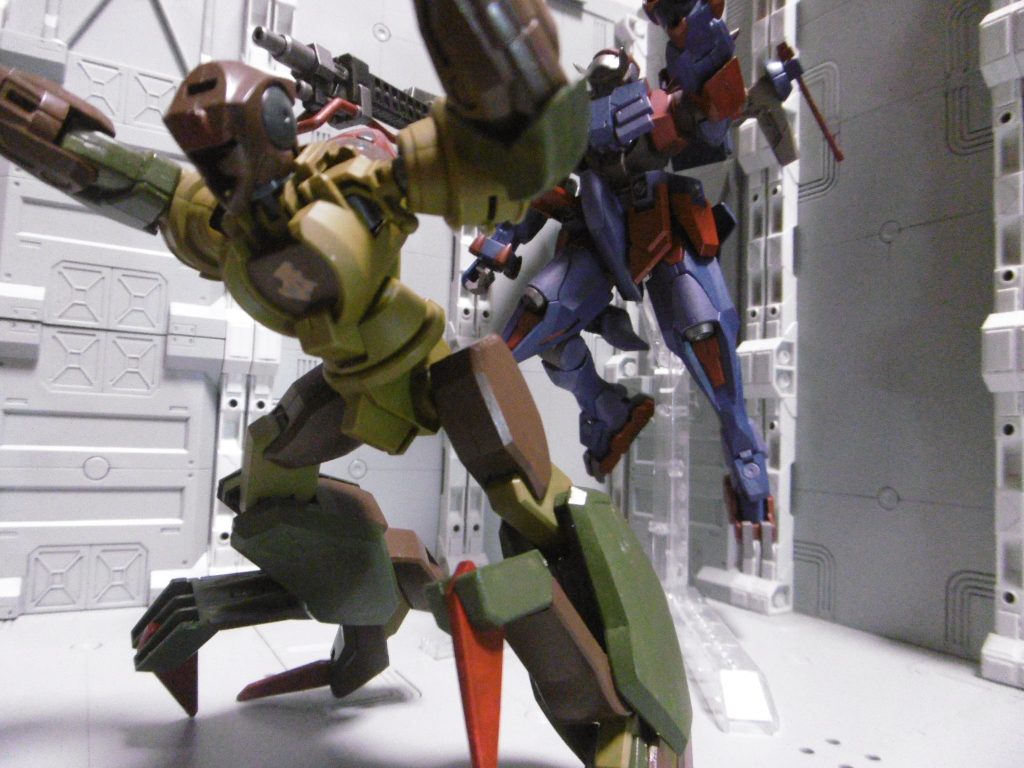 無人機の屍鬼を傀儡として扱い、索敵や近距離高速戦による殲滅。
焔鬼は後方支援や屍鬼と別の行動エリアにて陽術発動。