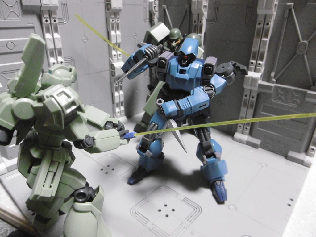 *例のチャンバラ。*