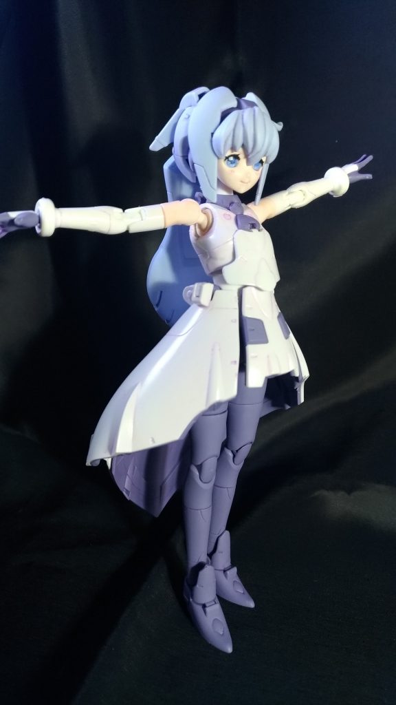 顔とと肩幅以外はほぼそのままで。