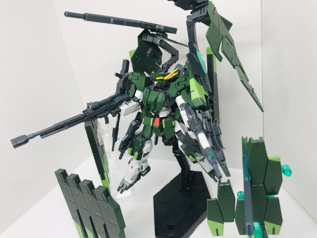 戦闘時のイメージ①
アームが攻撃にも防御にも使えるのでこんがらがりそう。頑張れハロ。