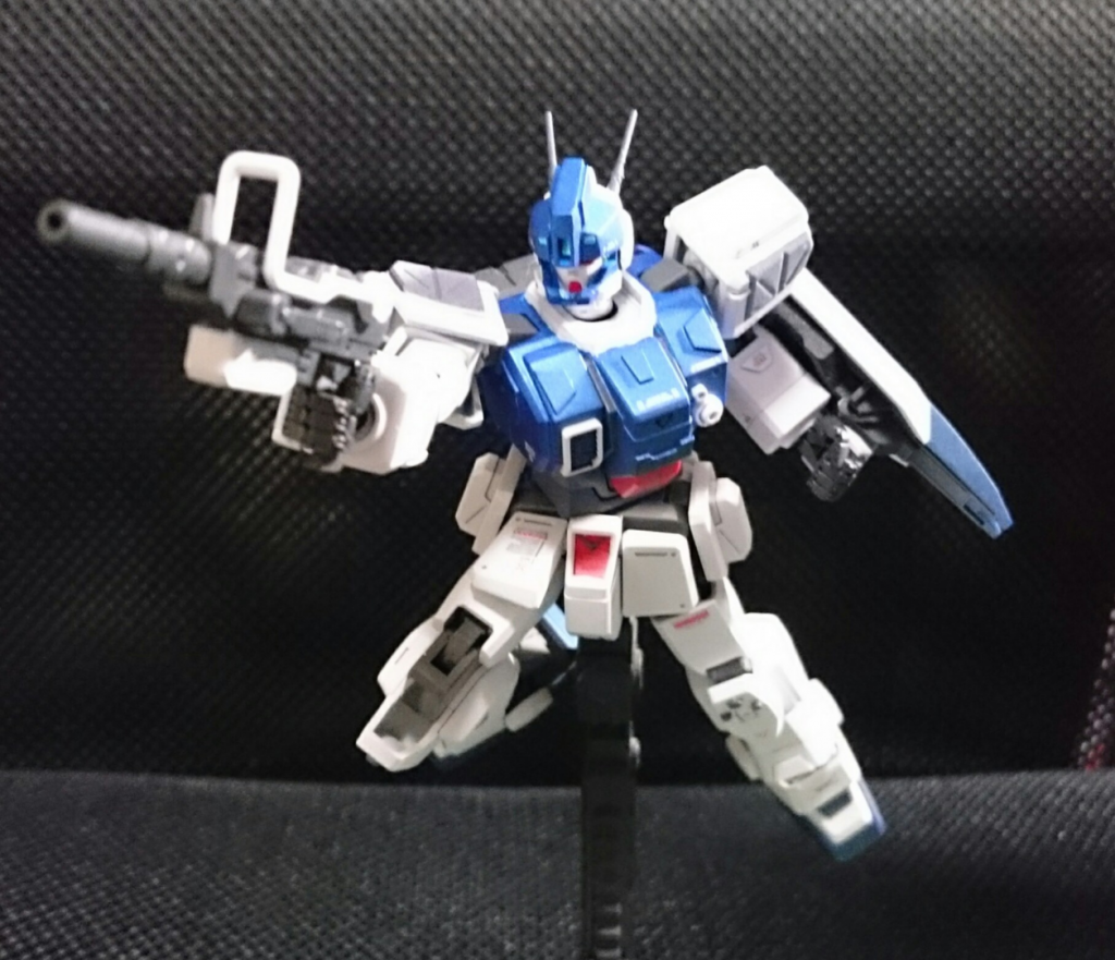 旧HGUC陸戦型ガンダムとHGBF Ez-SRを組み合わせ、可動域を広げ製作。