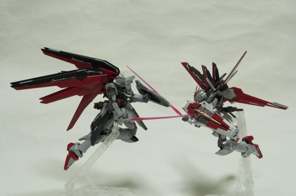 フリーダムと並んでいる飾り方をしたかったのでインパルスとフリーダムを買いました。