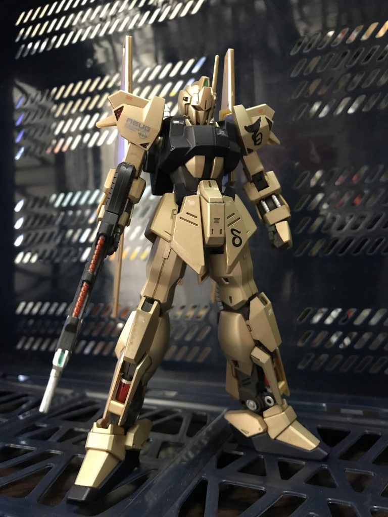 通算第６号の百式revive、チタンゴールドで塗装しました。