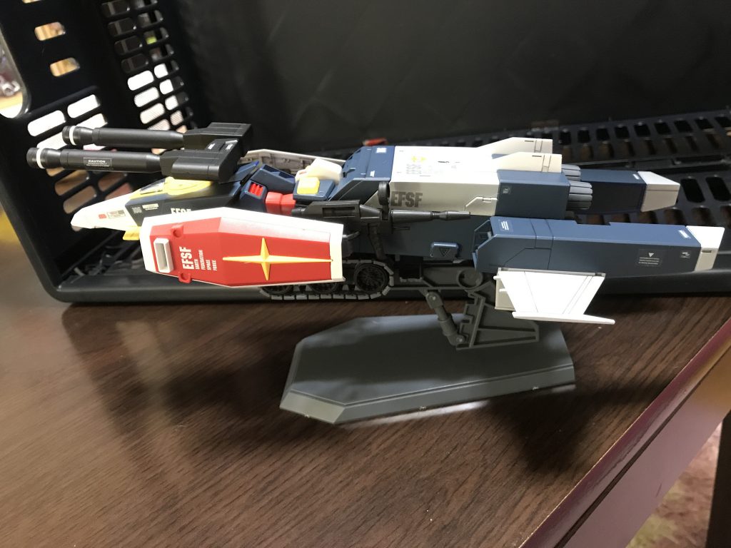 ネイビーブルーで塗装👍