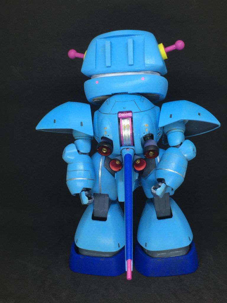 見えない首軸はFGのSEEDシリーズから、肩アーマーはサイコMK2の肘