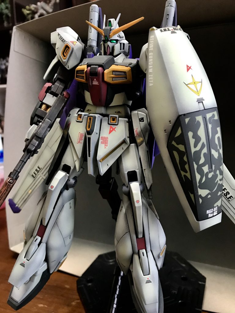 盾はなんか殺風景だったので迷彩塗装を施しましたよー