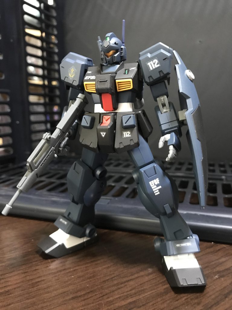 ジムクウェル改、ロベルト機
まあこれについては、散々ジムカスタムにクウェルのお胸を移植したもの作った後の残骸から組み上げたのです💦
お胸はヘイズル。