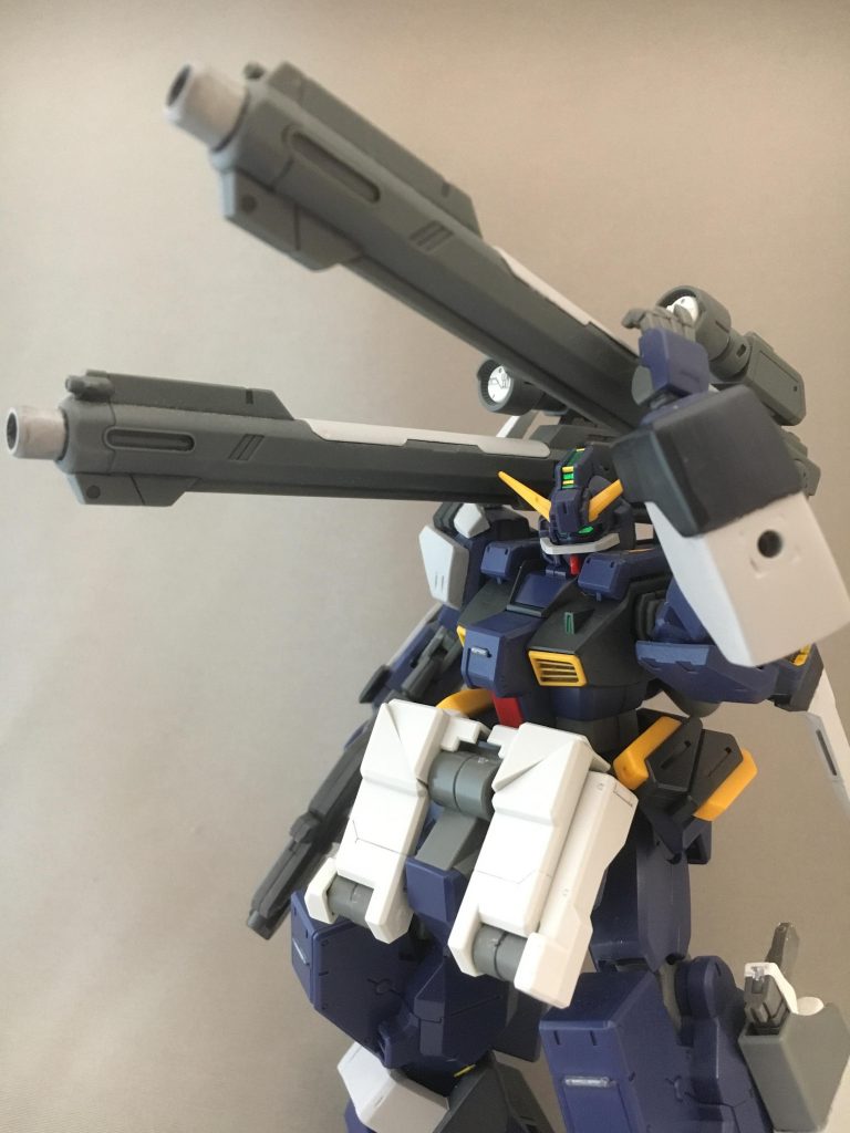 そしてメイン装備の二連装キャノン砲!
MGIWSPから流用したので迫力があります