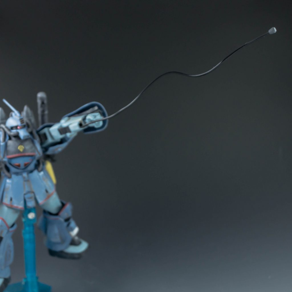 ヒートロッドに代わって、マグネットハーケンを装備。グラブロなどに曳航してもらうこともできる。