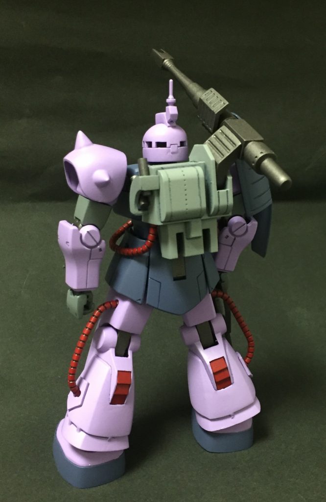 スモークディスチャージャーはプラ材で自作。