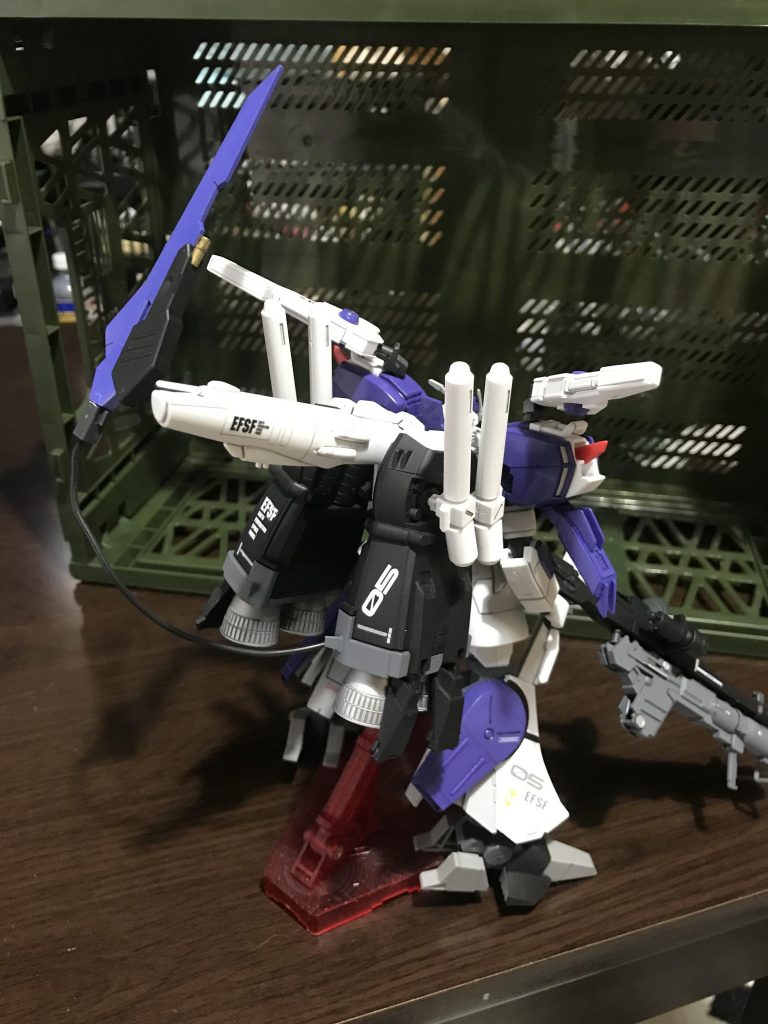 Hi-Sガンダム type〝REX〟レックス–4枚目/制作者：真樹京介