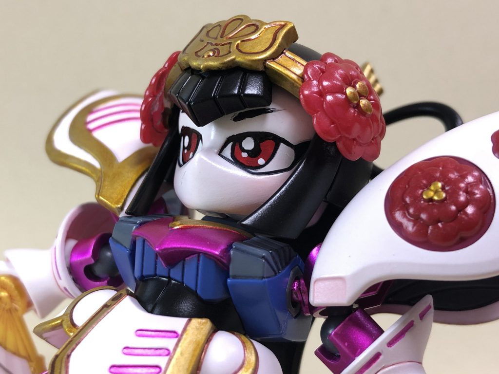 目はすべて筆塗りです。密かに眉毛も追加してます。