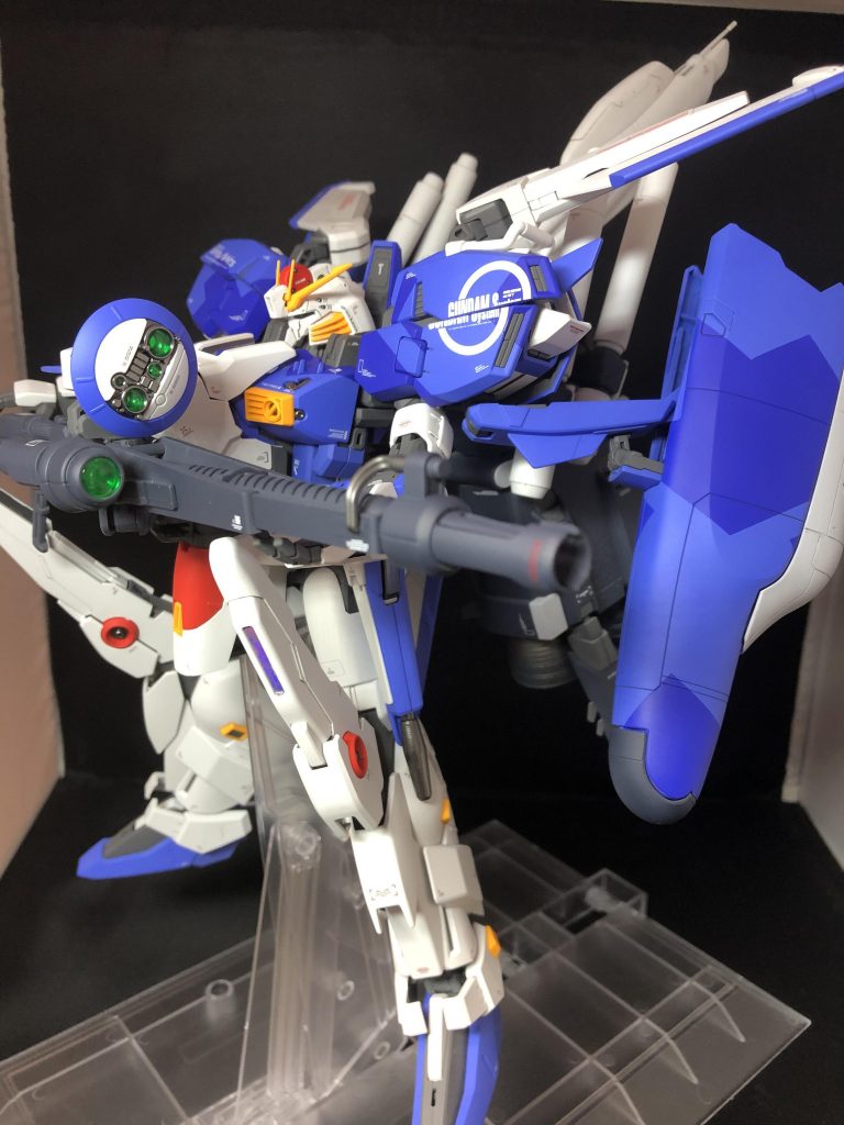 センサー類は裏からラピーテープで光を拾う様にしました。