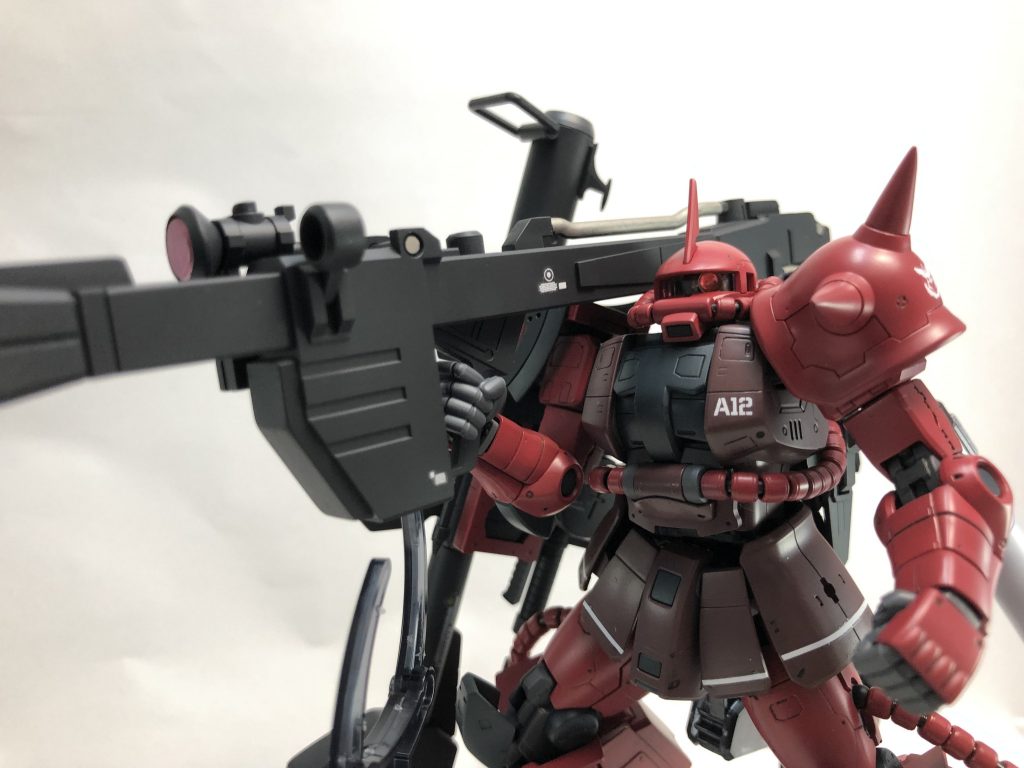 モノアイはHアイズを使いました。モノアイにシルバーの丸ノズルで縁ができて満足です。