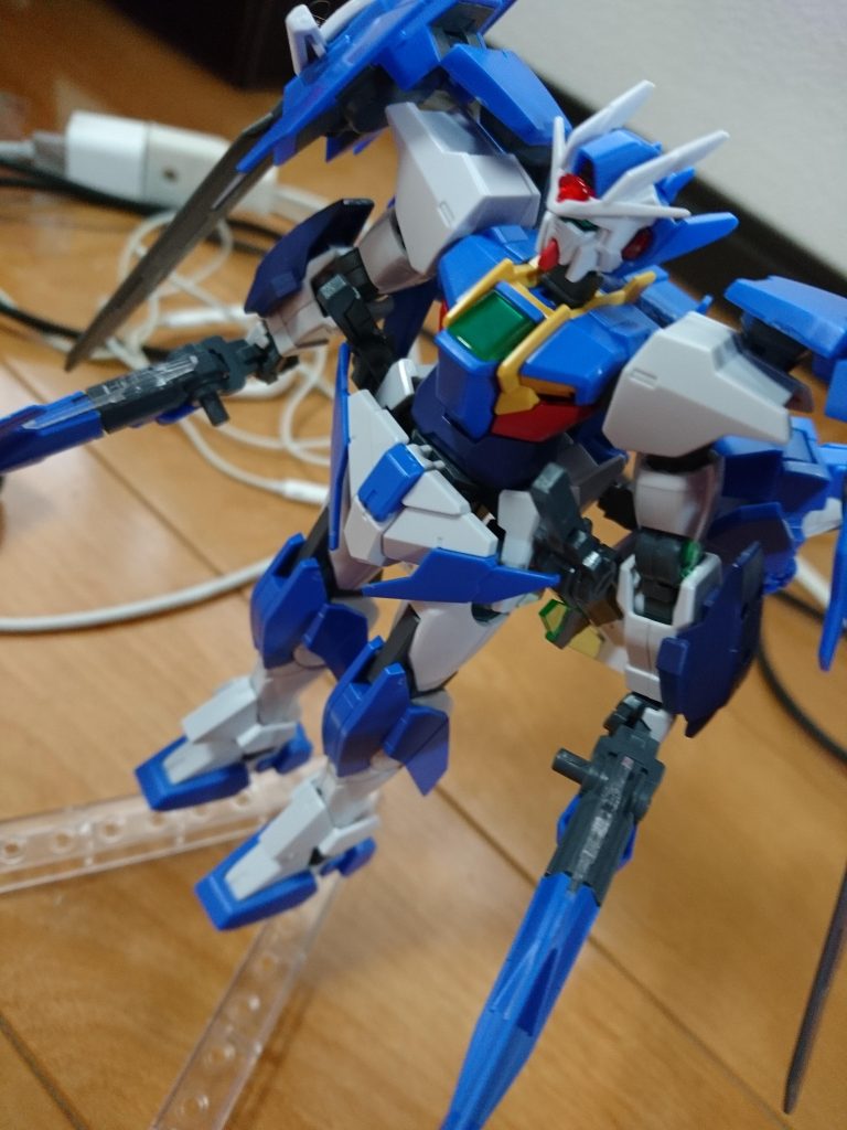 スーパーGNソードIIを2つとスーパーGNソードを2つ装備