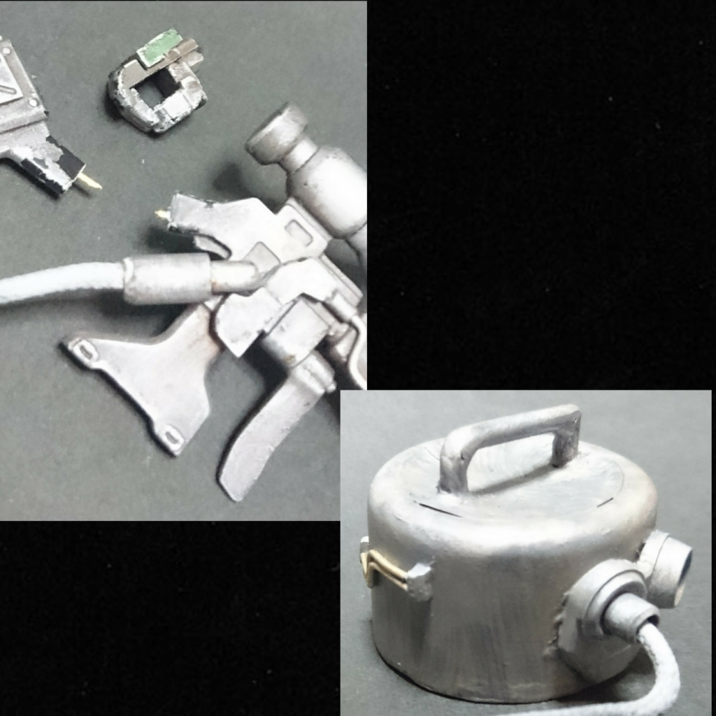 スナイパーライフルは持ち手差し込み式に。タンクが欲しいと作ってみましたがいらなかったかも？