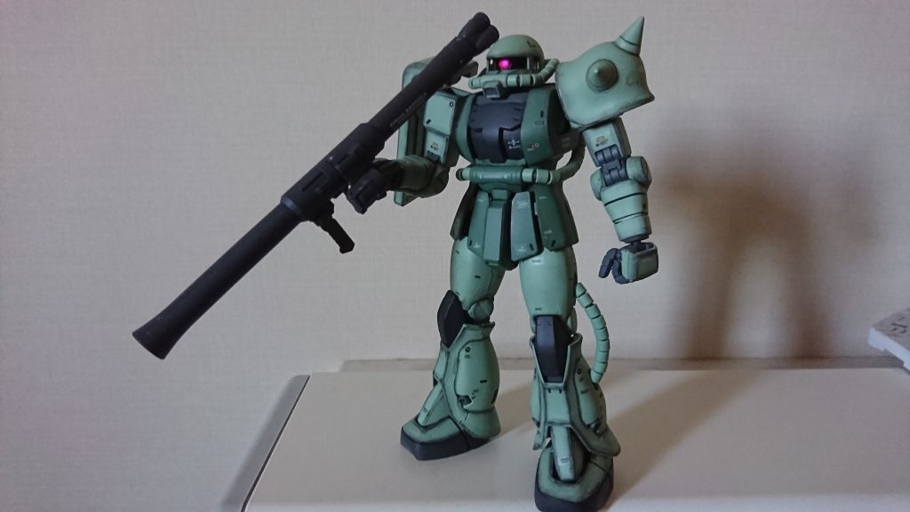 ザクバズーカも普通のバズーカです。