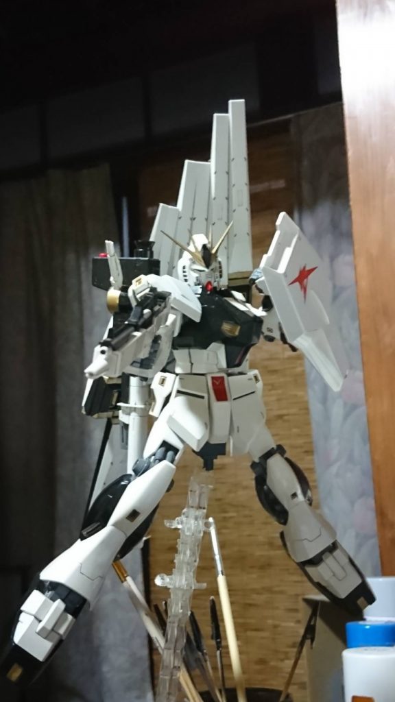 νガンダム–3枚目/制作者：Isuka