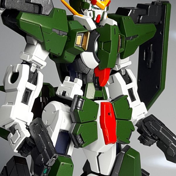 デュナメス　ライトシールド