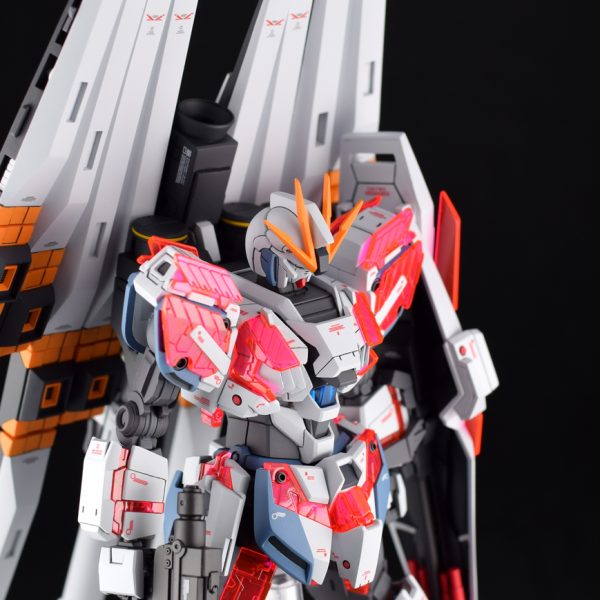 ナラティブガンダムC装備 + フィンファンネル