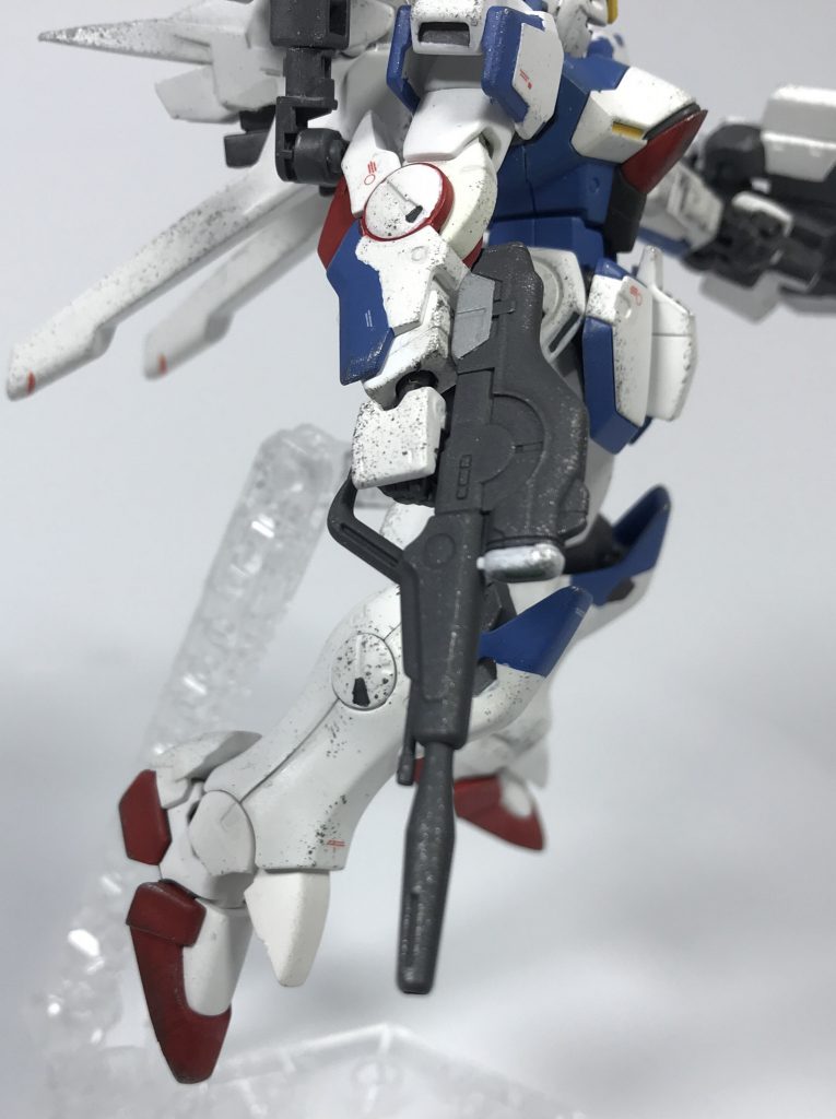 ## *[ビームライフル]*
当然Vガンダムのビームライフルを装備することも可能。