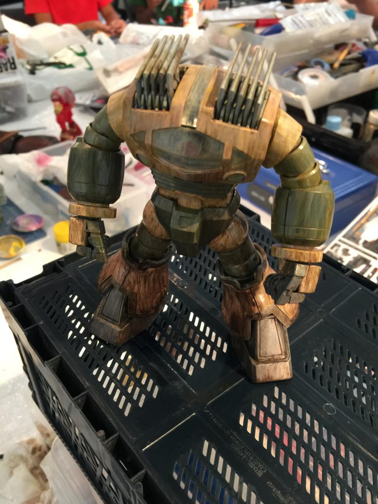 少し良くなってきたように思いました。塗装がイマイチでもウェザリングでカバーできるんですね。