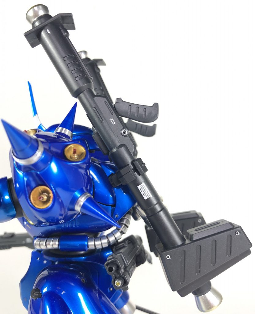 武器等も細かく製作