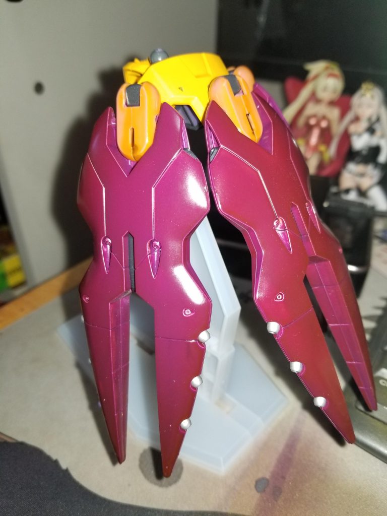 面積の広いパーツの塗装はあまりしたことが無かったのでかなり苦労しました。