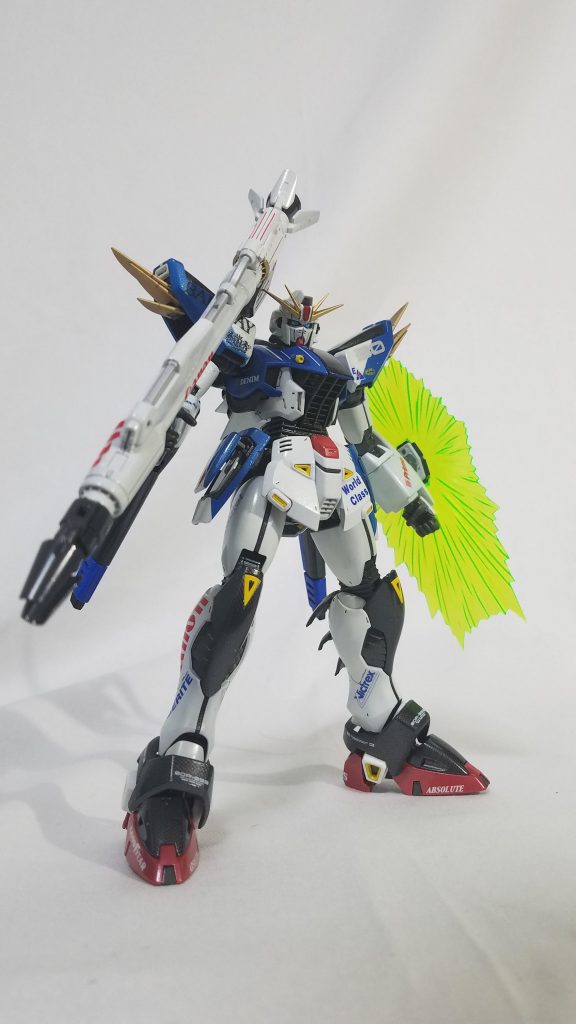 まずはF91から。
デカールと配色をウィリアムズルノーの仕様にしたみました
