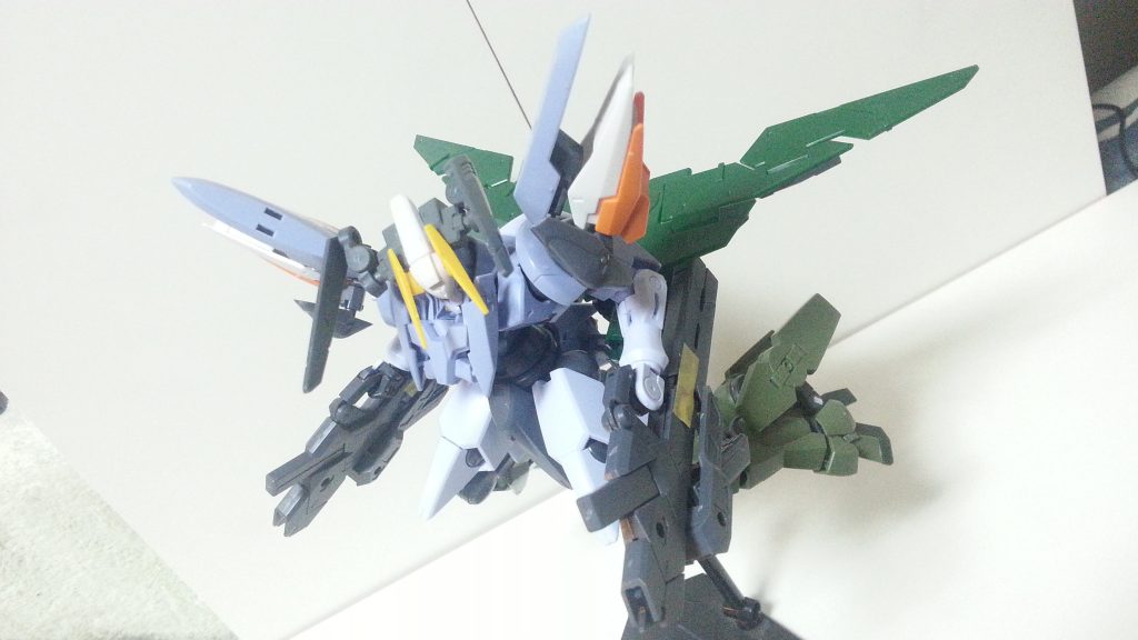 飛行形態は最初こんな感じでした。