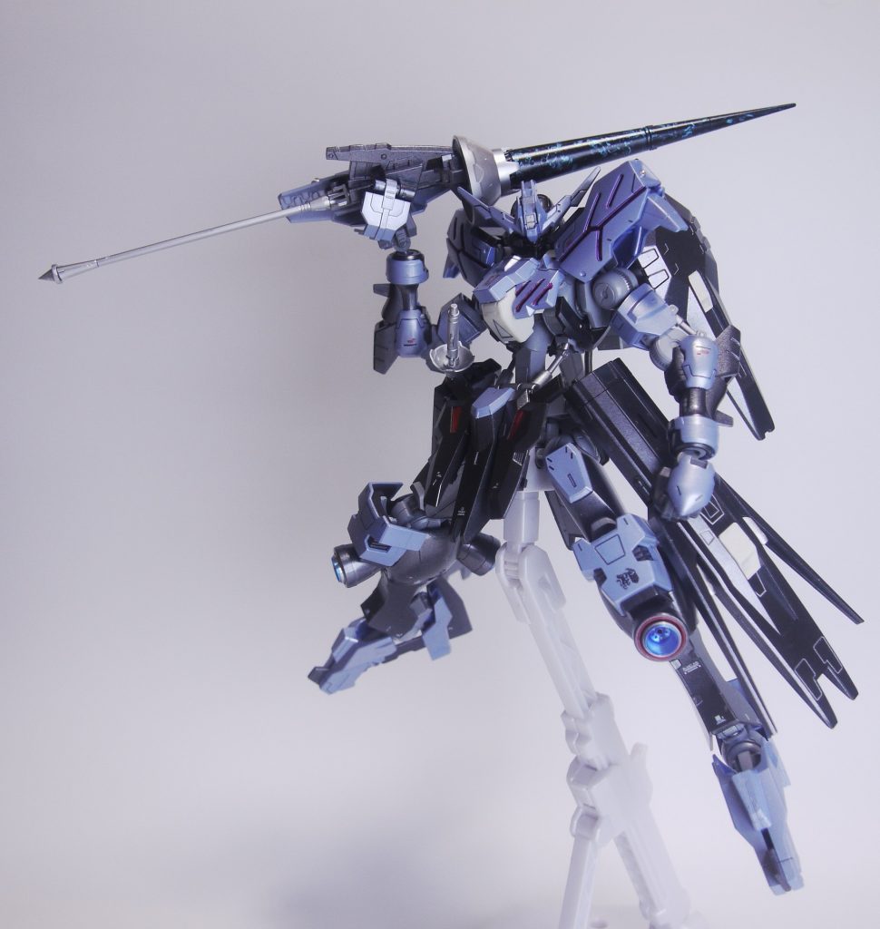 グリップを起こして手持ち①