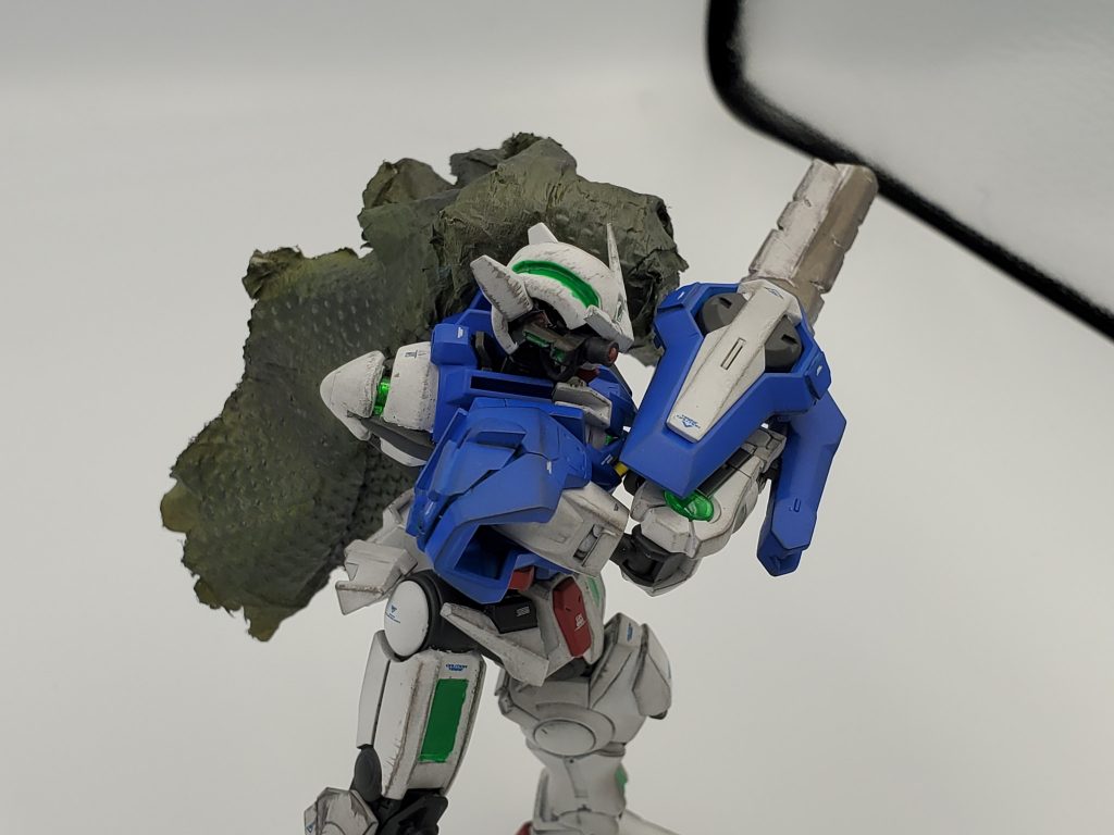 太陽炉は2つ使用して中にミラーフィニッシュを貼り、透明プラパイプにクリアグリーンを塗装してはめています。
ネットで見つけた方法を参考にさせていただきました。