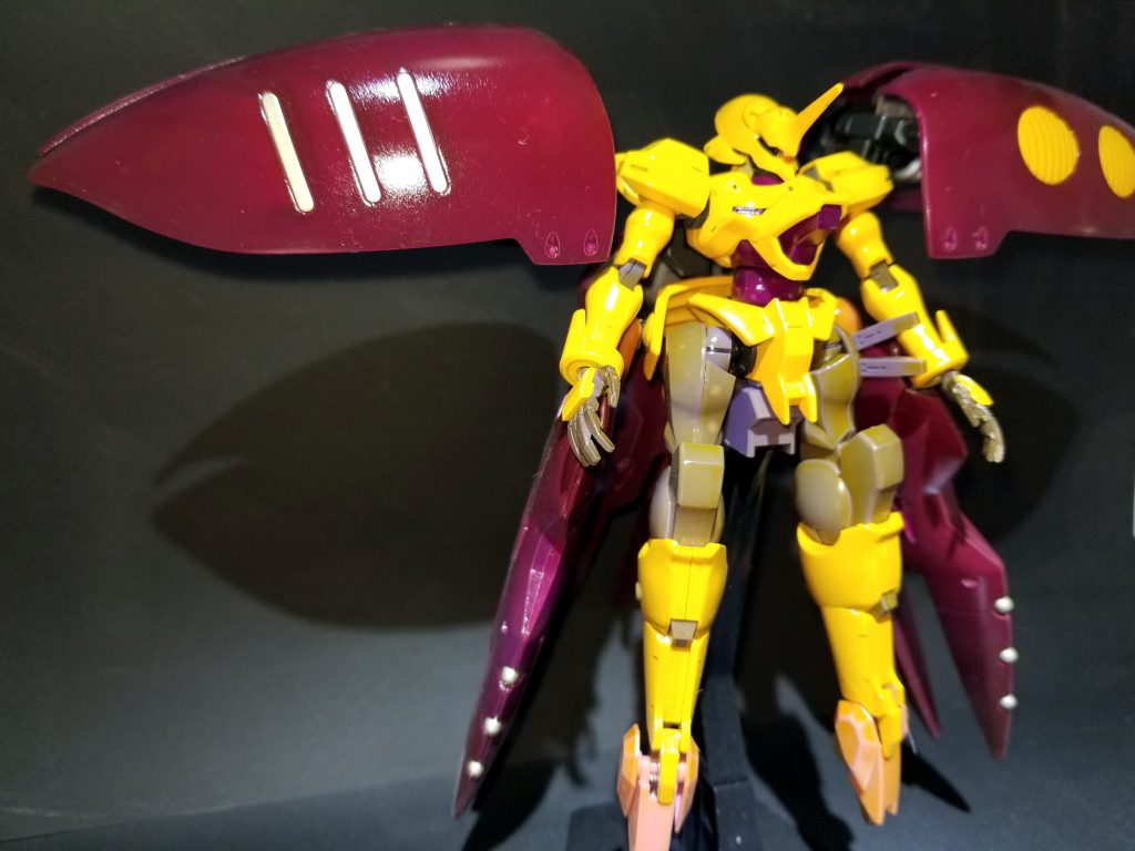 G-ルシファーをベースに、キュベレイのバインダーとファンネルを追加装備することで機動性と攻撃力を増強したガンプラ。有り余るエネルギー出力を持つG-ルシファーがベースだからこそ実現した全部乗せ改造。
【基本スペック】
全高:17.5m(最大27.6m前後)全備重量:82.3t主動力:フォトン・バッテリー装甲:フォトン装甲
【武装】
胸部バルカン砲2門ビームサーベル2本スカート・ファンネル3基(メガキャノン1門・ビーム砲6門を内臓)ファンネル10基
【特殊機能】
月光蝶スカート・バリアー耐ビームコーティング(強)